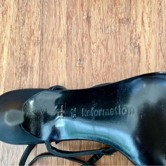 Reformation Ivy heeled sandal. Size 7.5. - Picture 4 of 5